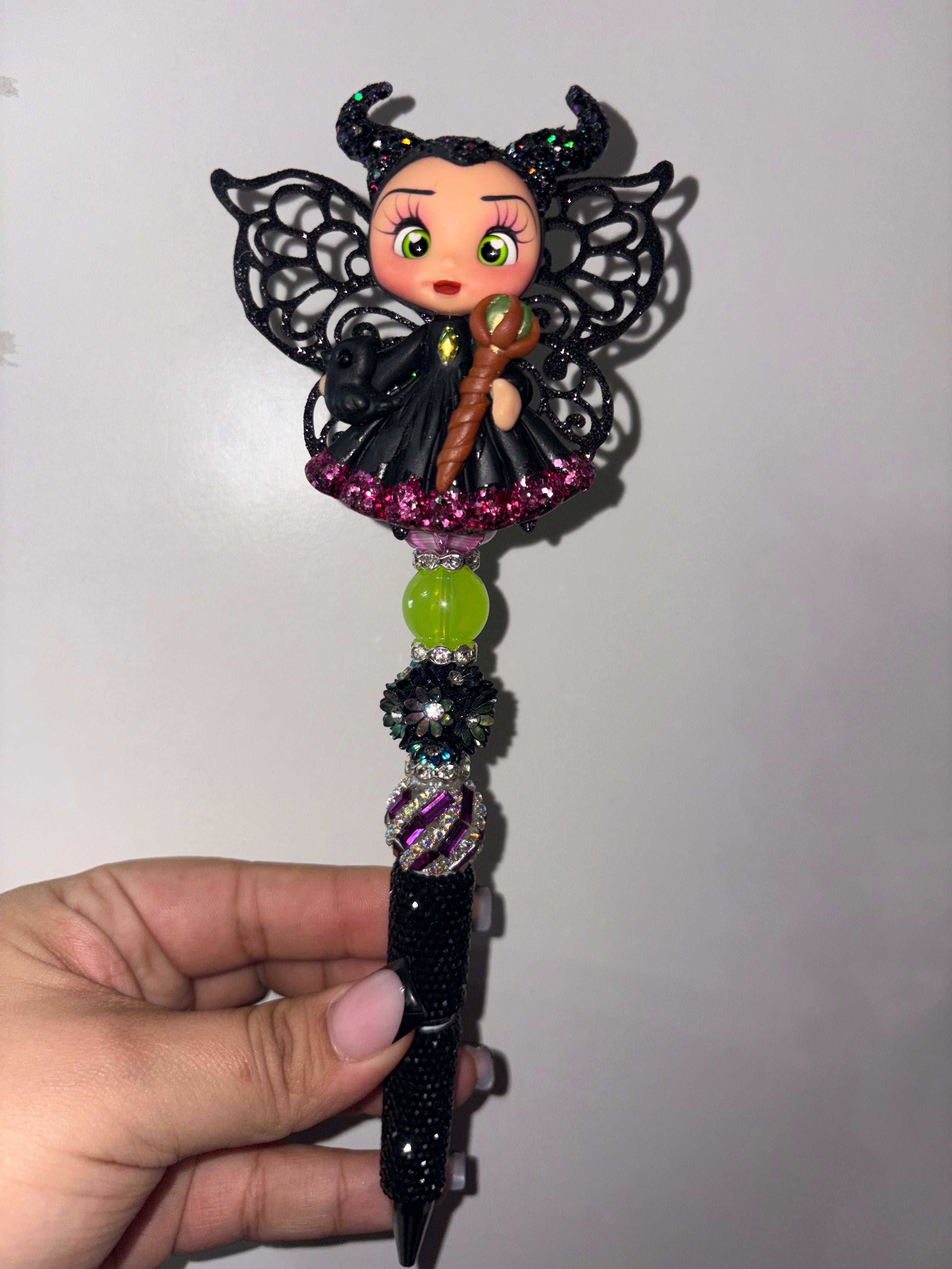 Clay pen